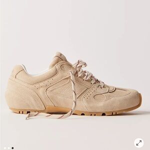 ALOHAS Tb.56 Suede Sneakers